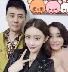 b站直播30小时_: 热点话题背后的真相，难道不值得一探究竟？