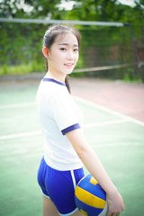 桃子直播游戏_: 辩论中的碰撞，未来该如何寻找共识？